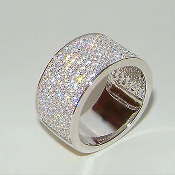 ๐โElegant Silver Swarovski Crystal Wide Band Ring ๐ - Picture 2 of 3